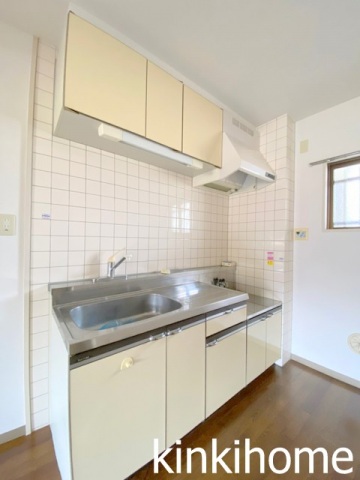 キッチン　写真は別のお部屋のものでございます