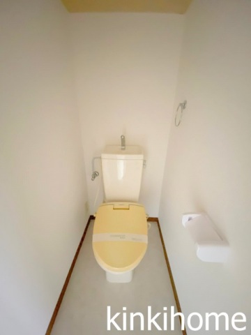 トイレ　写真は別のお部屋のものでございます