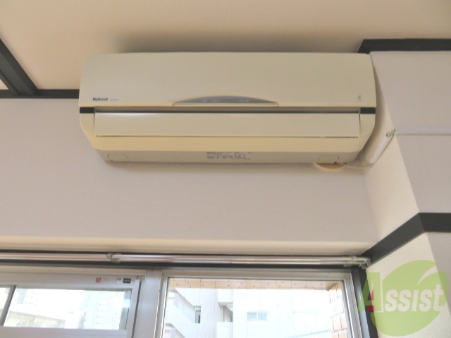 その他設備　リビングにはエアコンが付いておりますので、いつでも快適ですね