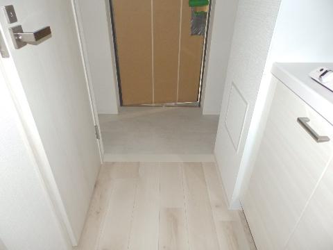 玄関　玄関（イメージ）