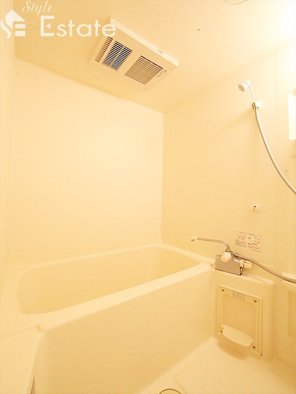 バス・シャワールーム　バスルーム