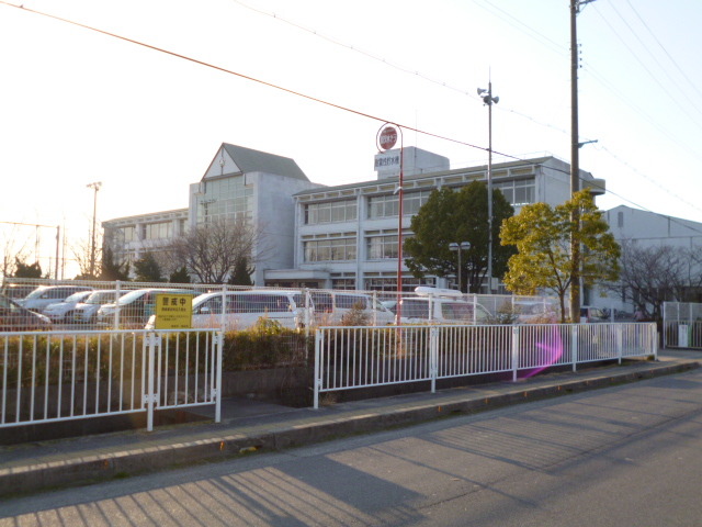 小学校　大宝西小学校（小学校）まで700m