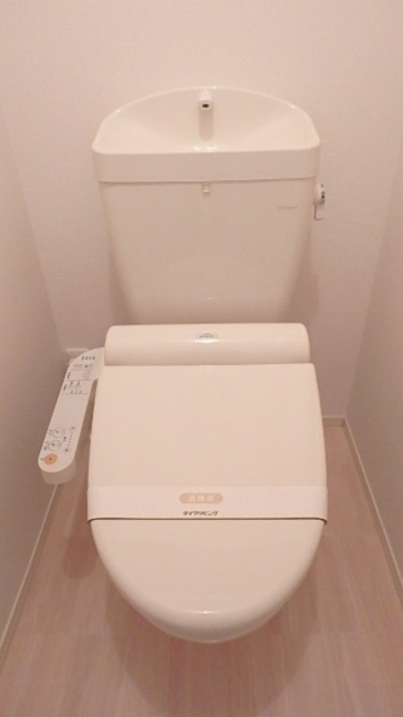 トイレ　図面と現状に相違がある場合には現状を優先