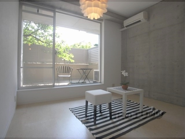 居室・リビング　洋室