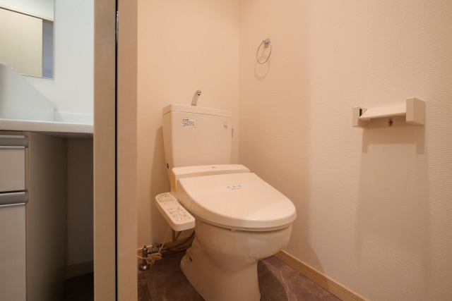 トイレ　トイレ