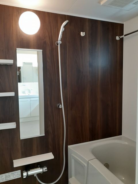 バス・シャワールーム