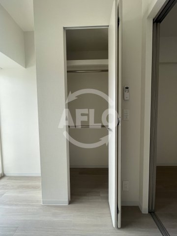 収納　アーバネックス京町堀　クローゼット