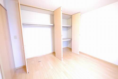 収納　洋室収納