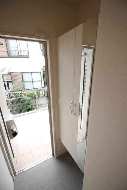 玄関　シューズＢＯＸ完備