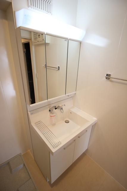 洗面設備　便利なシャンプードレッサー