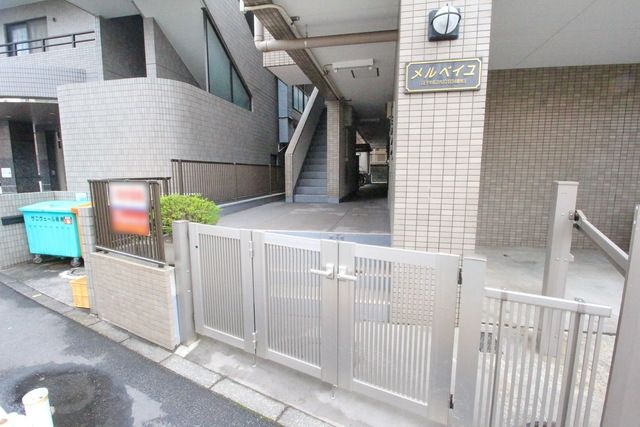 エントランス　★お部屋探しはタウンハウジング高幡不動店まで★