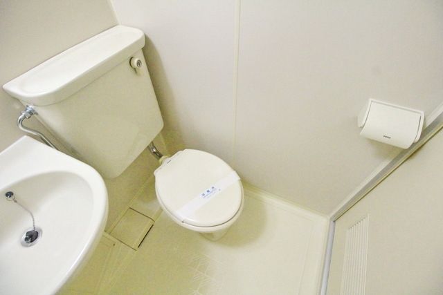 トイレ　★お部屋探しはタウンハウジング高幡不動店まで★