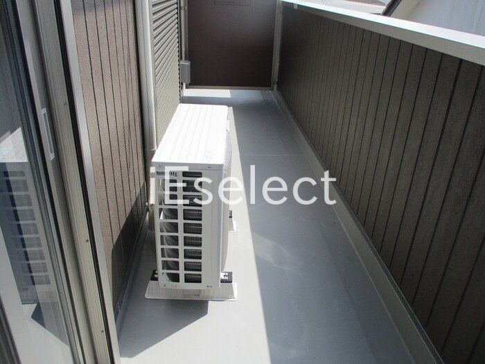 バルコニー　お洗濯物はこちらで