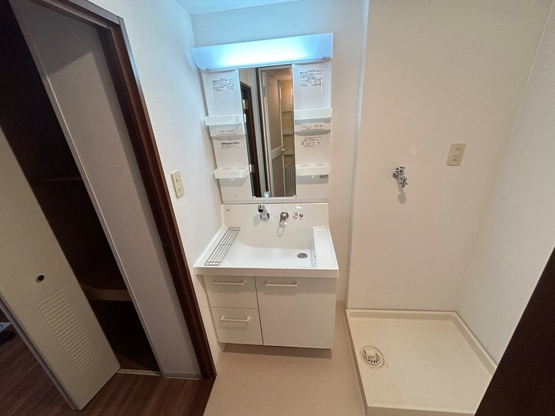 洗面設備　※他部屋参考写真