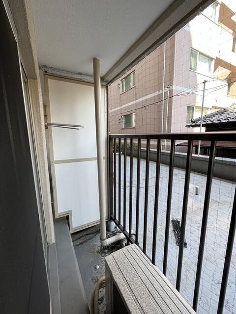 バルコニー　バルコニー付！お天気のいい日は洗濯物も気持ちよく干せますね！
