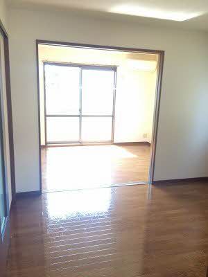 居室・リビング　キッチン