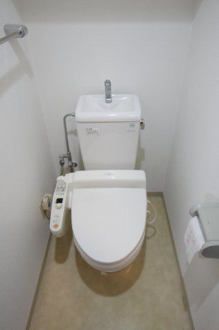 トイレ　別タイプ参考写真　ドルチェロイヤルステージ新大塚　豊島区南大