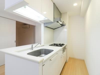 キッチン　※こちらのお写真は他部屋になり参考写真です