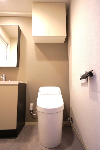 トイレ　※写真は同タイプ住戸です。