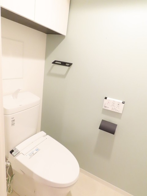 トイレ　※写真は同タイプ住戸です。