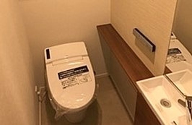 トイレ　参考写真