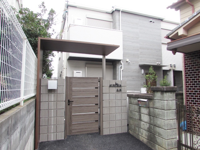 建物外観　外観は落ち着いています