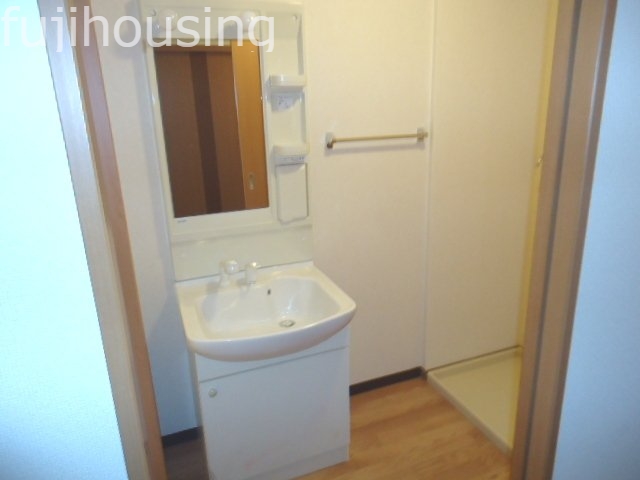 洗面設備　洗髪洗面化粧台