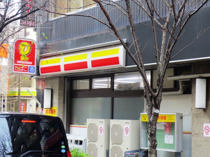 コンビニ　ヤマザキ（コンビニ）まで36m