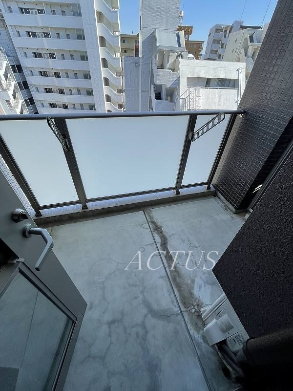 バルコニー　8階の眺望含めたバルコニーです。