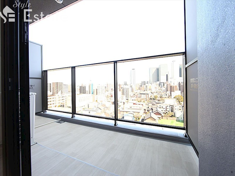 バルコニー　バルコニー