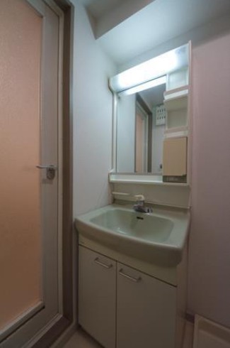 洗面設備　同タイプのお写真です