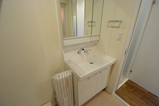 洗面設備　独立洗面化粧台付き☆