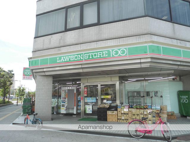 コンビニ　ローソンストア１００（コンビニ）まで308m