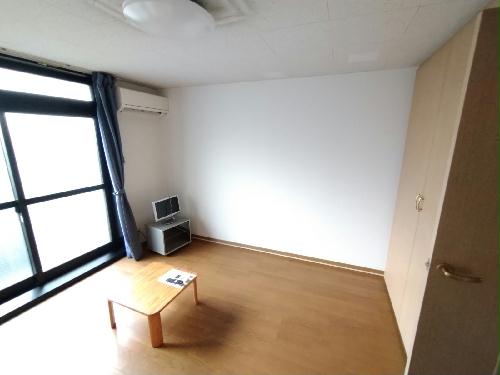 居室・リビング　一階はフローリング仕様