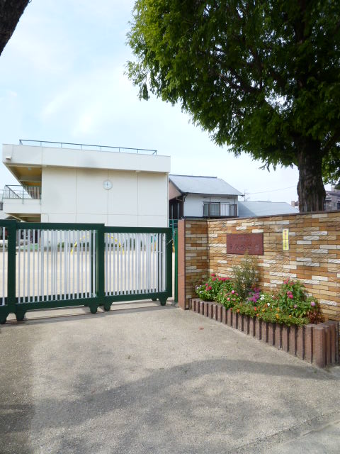 幼稚園・保育園　希望幼稚園（幼稚園・保育園）まで826m
