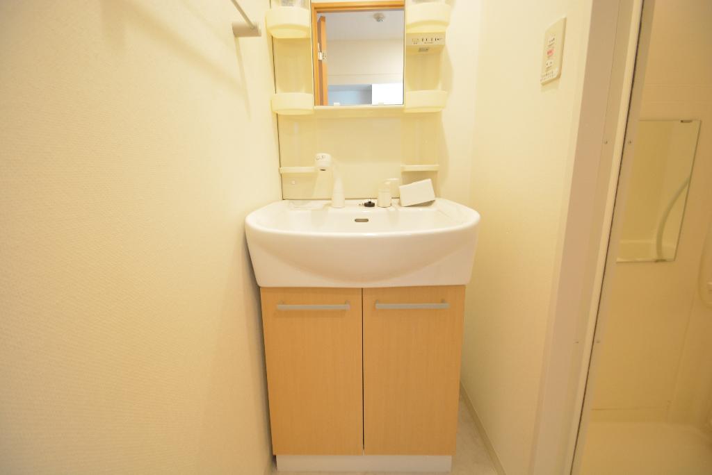 洗面設備　洗髪洗面化粧台