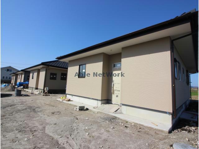 建物外観　建築中