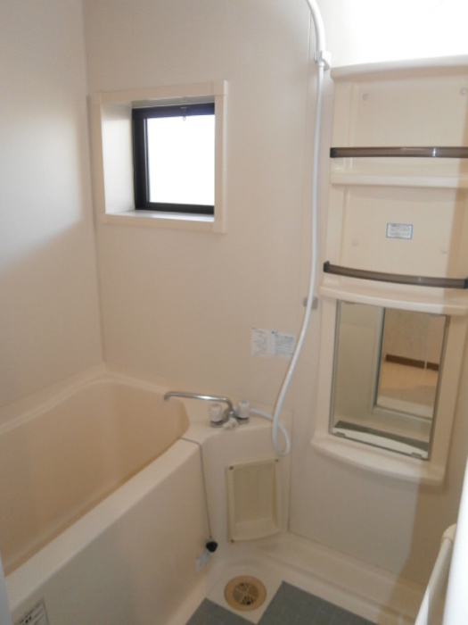 バス・シャワールーム　浴室