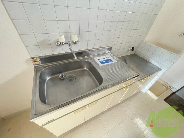 キッチン　こちらはキッチンです。料理するのが楽しみですね。