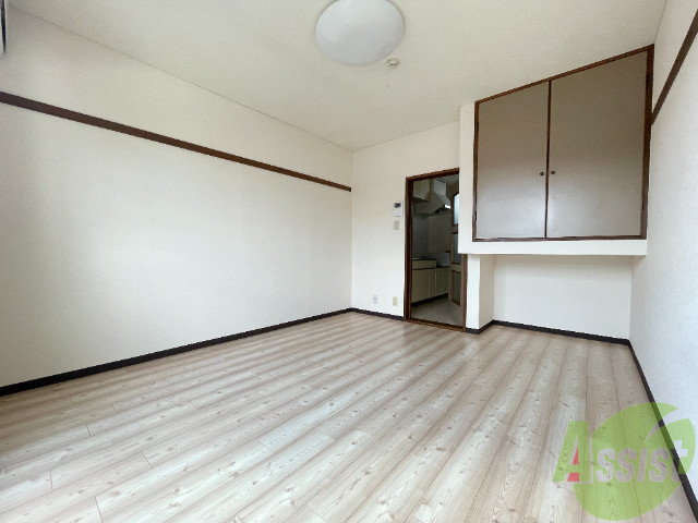 その他部屋・スペース　ベットも問題なくおける広さがありますね。