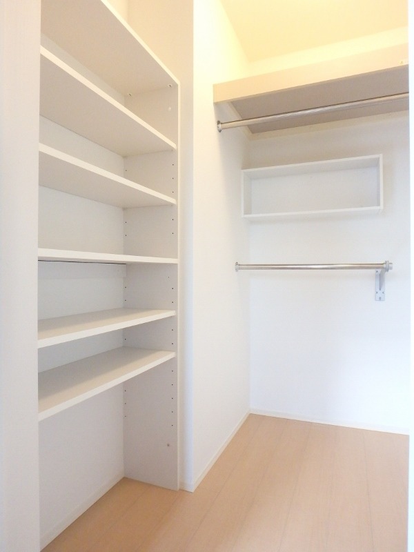 収納　図面と現状に相違がある場合には現状を優先