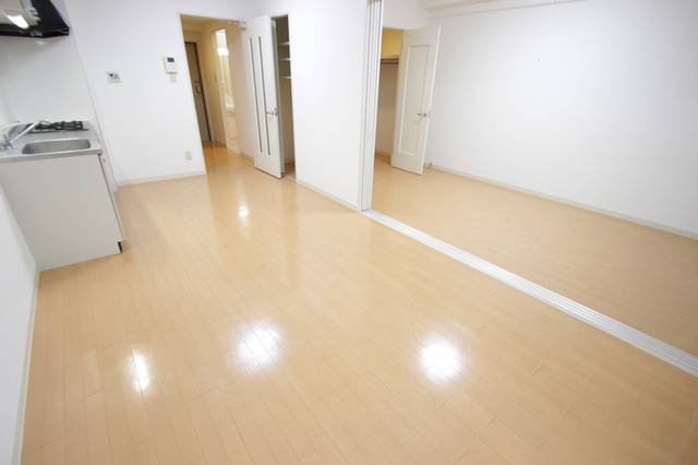 居室・リビング　※別室の参考写真です。