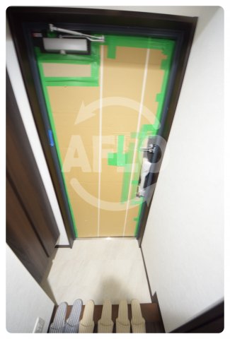 玄関　グランパシフィック桃谷　玄関