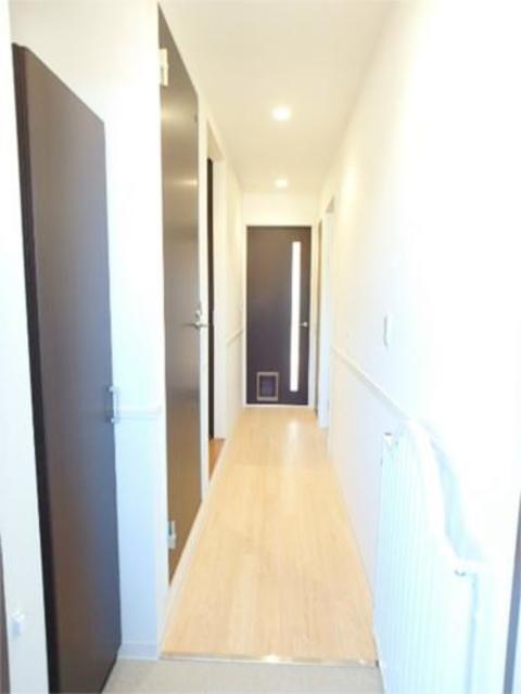 玄関　ペット用柵付き玄関