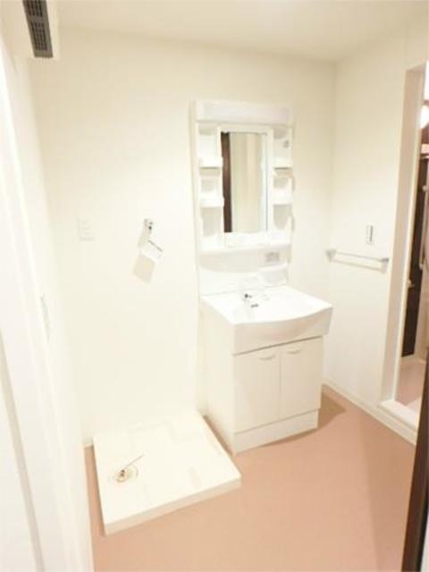 洗面設備　脱衣所、洗面台