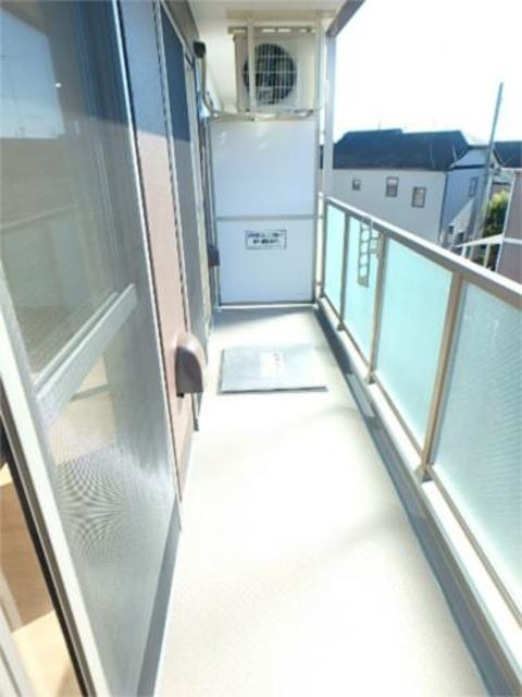 バルコニー　広いバルコニー