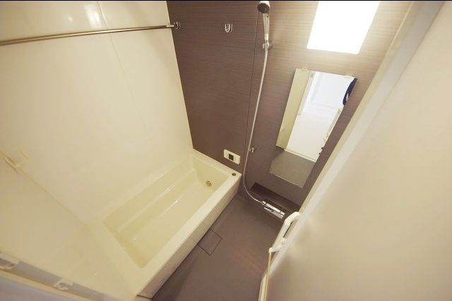 バス・シャワールーム　日々の疲れを癒すお風呂付です