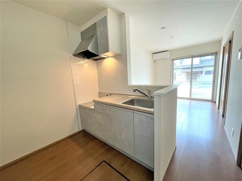 キッチン　おしゃべりしながら料理が出来る対面型キッチンです。