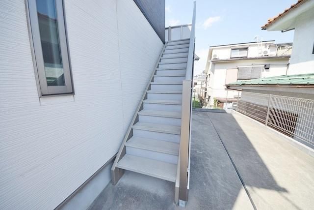 エントランス　★閑静な住宅地にございます★