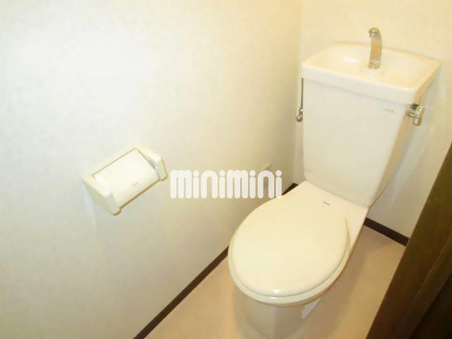 トイレ　きれいに掃除されたトイレです